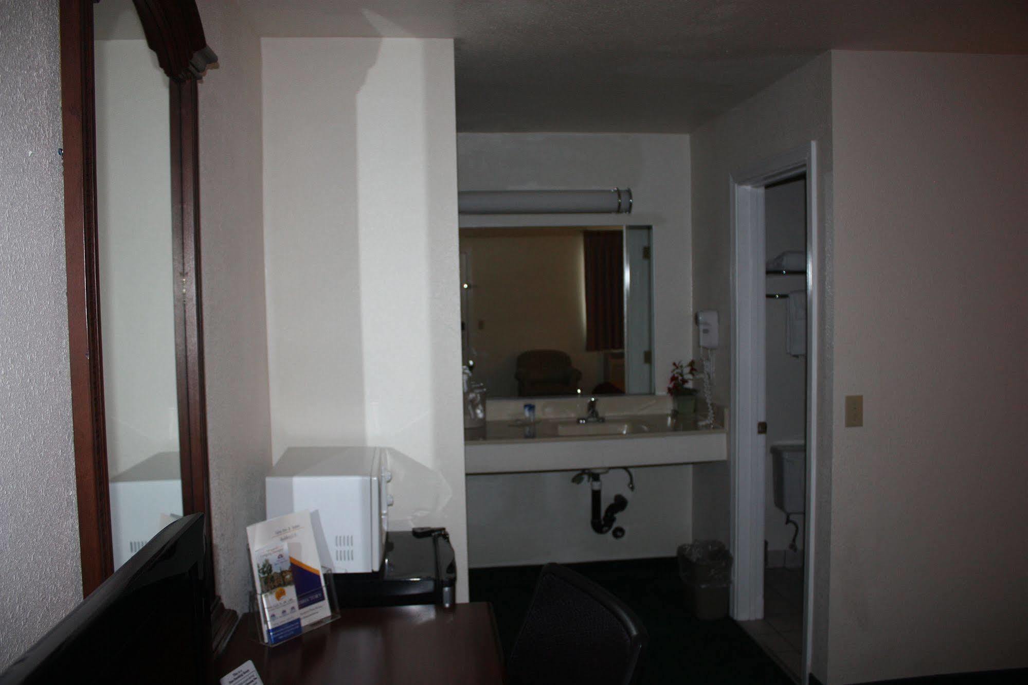Value & Hotel